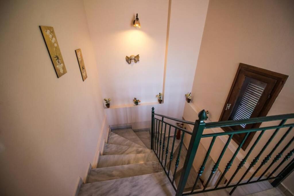 Kelly'S Villa In Stoupa Neokhorion  Exterior photo