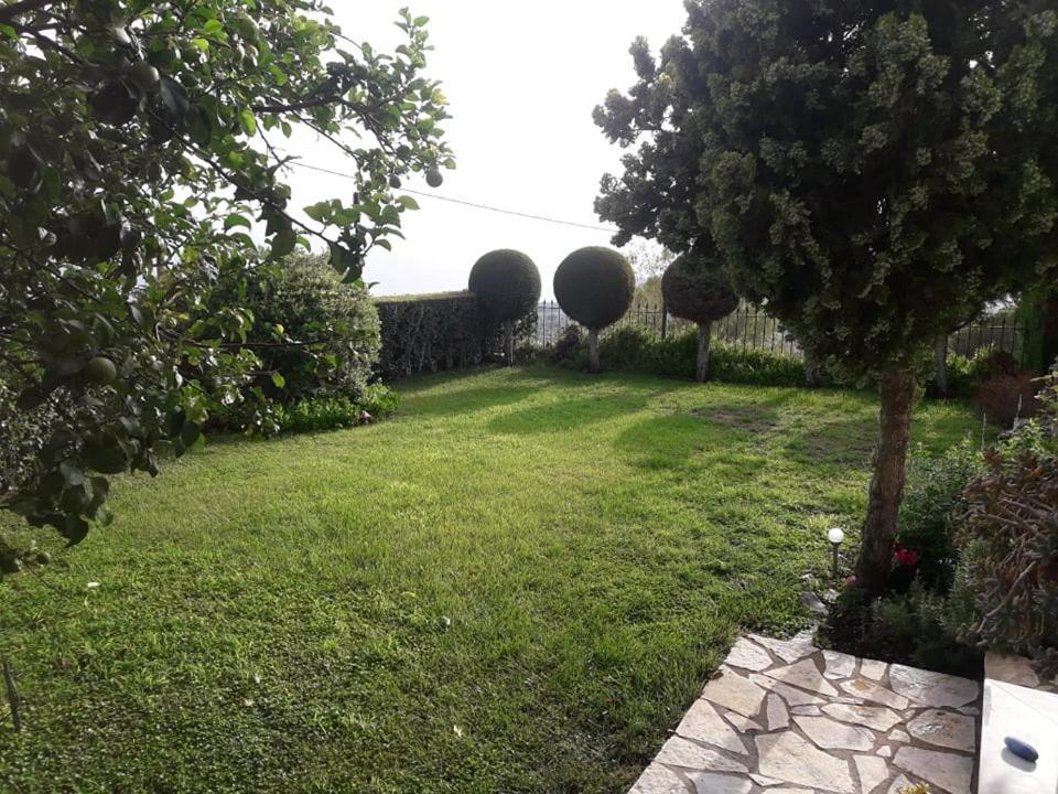 Kelly'S Villa In Stoupa Neokhorion  Exterior photo
