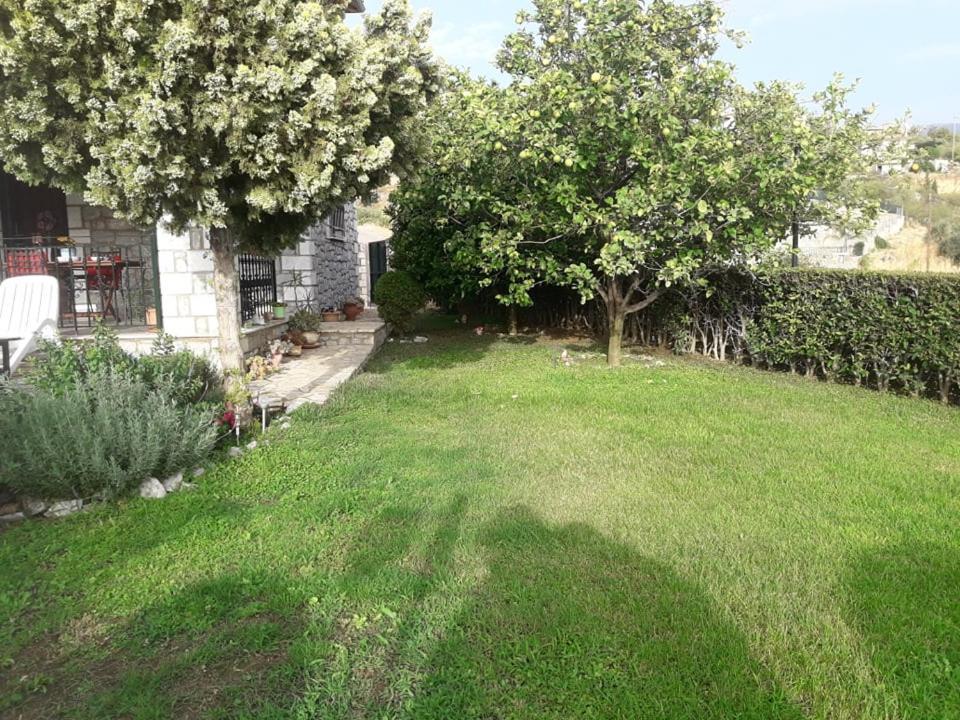 Kelly'S Villa In Stoupa Neokhorion  Exterior photo